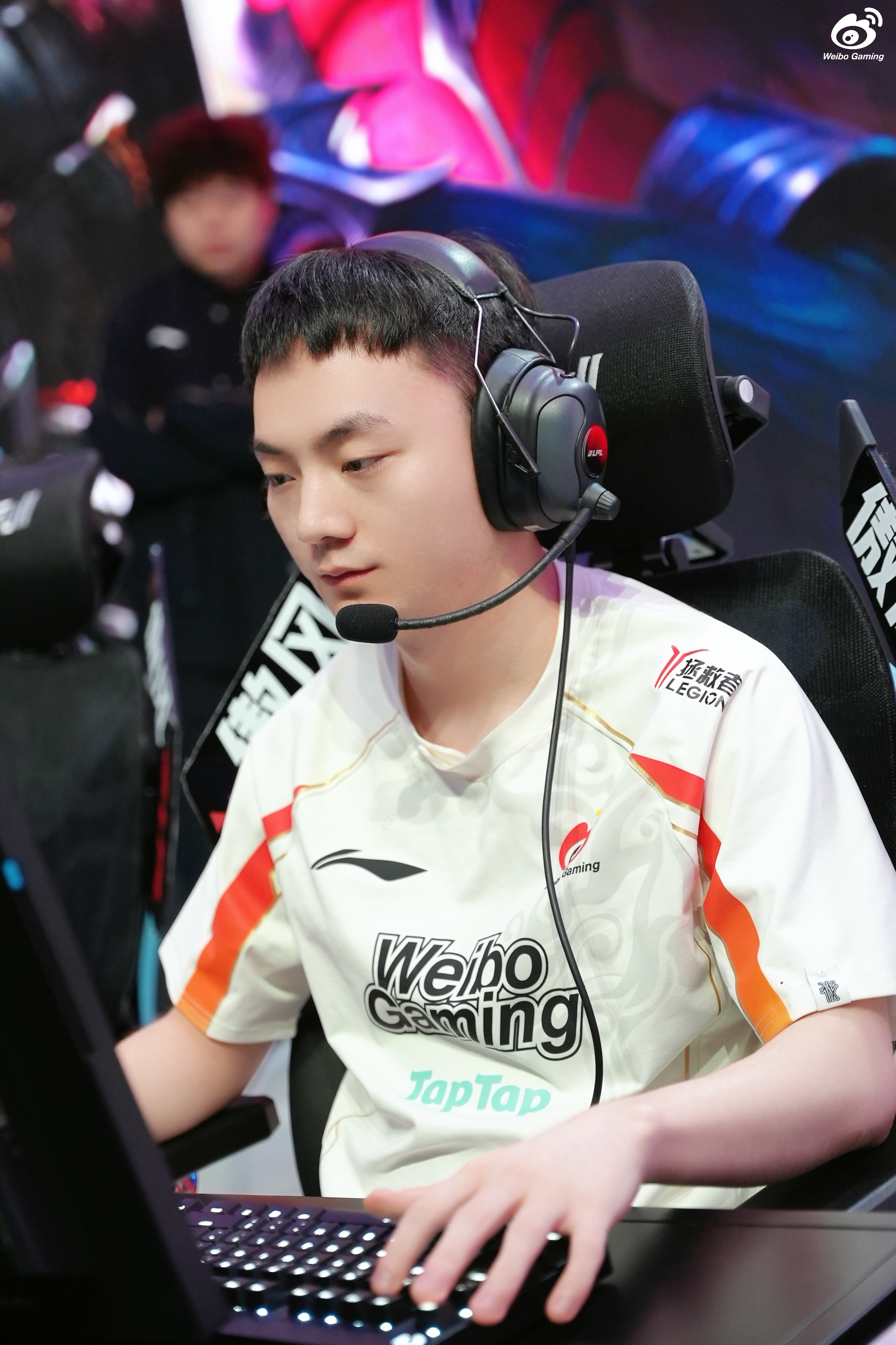 开云中国-Rookie新星险胜表现突出，篮网前途光明！-开云中国