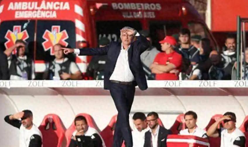 开云-包含赛地聚焦——英超冲刺阶段热度飙升，波特兰开拓者远射贴柱，质疑声仍在，年轻球员得到机会的词条-开云